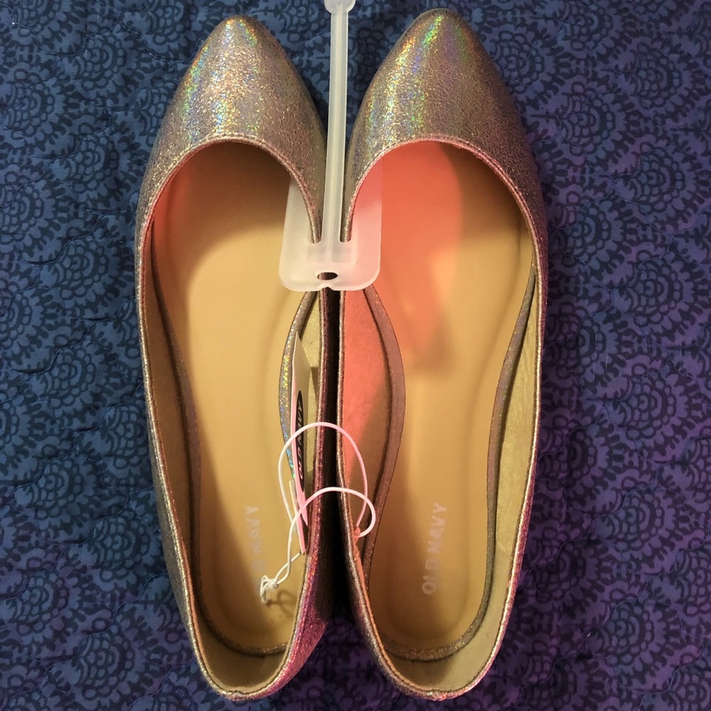 Women’s holographic flats